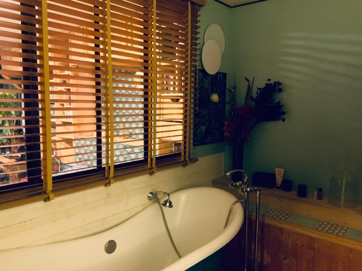 Belle Avec Sauna Dans Quartier Calme Privatunterkunft